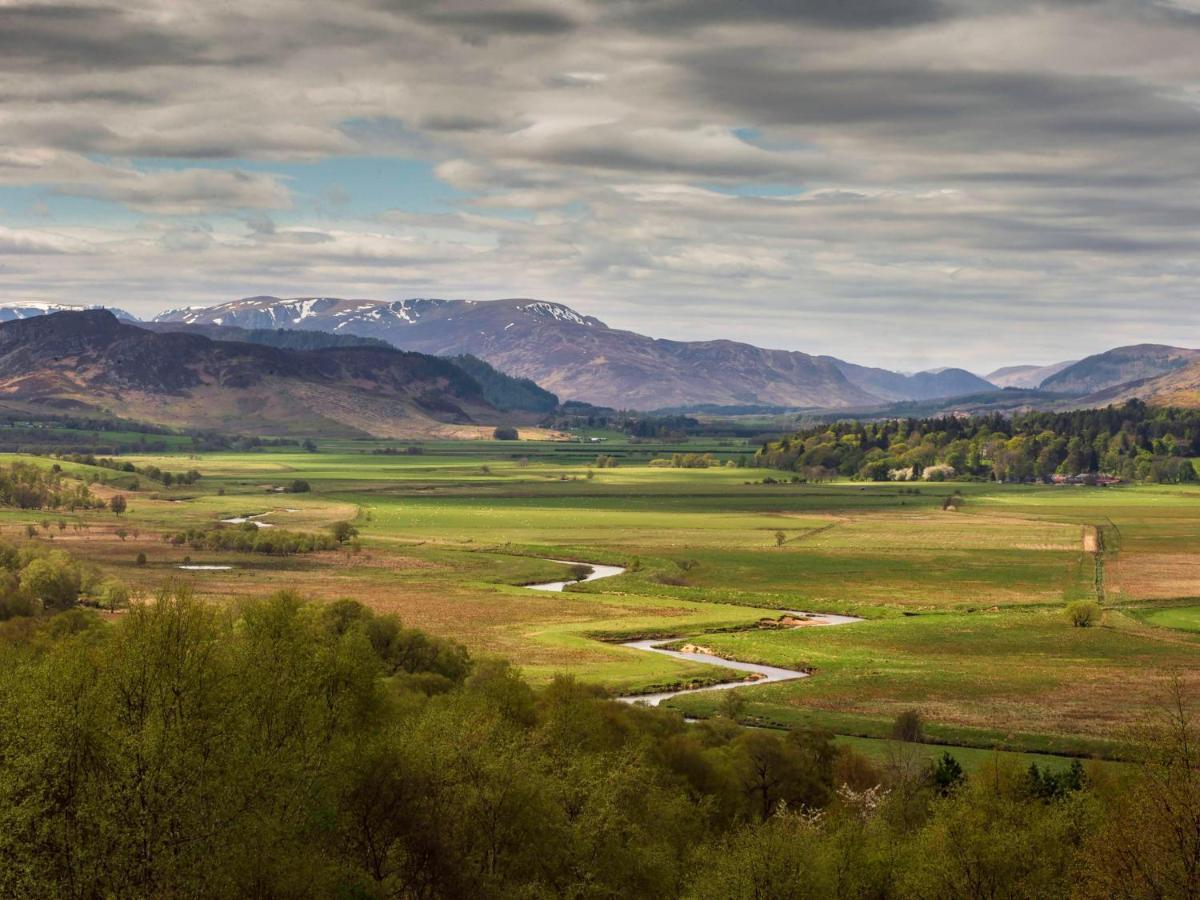 Glentruim Homestay B&B And Glamping Pods Newtonmore Exterior photo